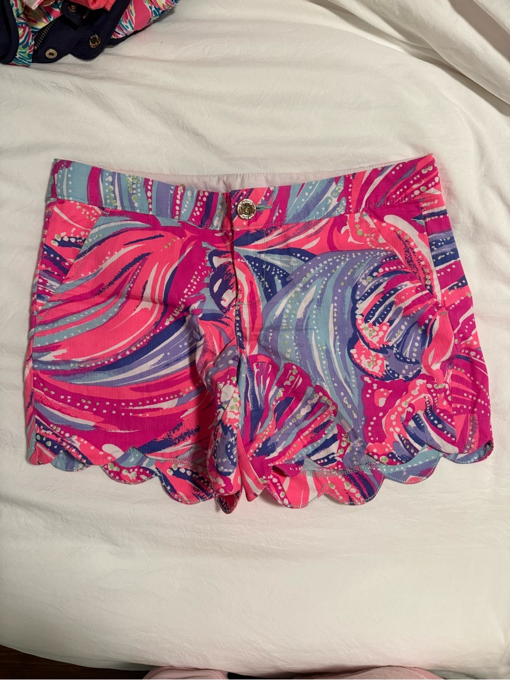 Lilly Pulitzer Buttercup Scalloped Hem Shorts